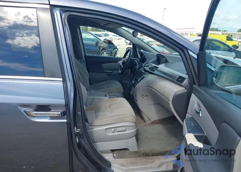 2017 Honda Odyssey Se из США, поврежденный, VIN 5FNRL5H33HB005278